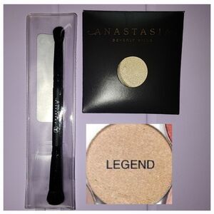 Anastasia duo eyeshadow brush & Legend eyeshadow  set